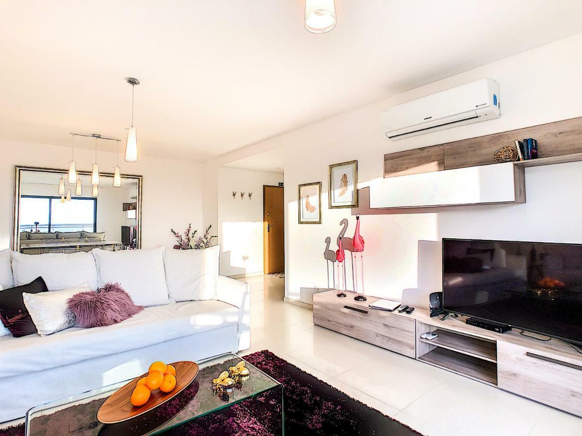 Apartamento Paradisus By Lovelystay Caniço Extérieur photo